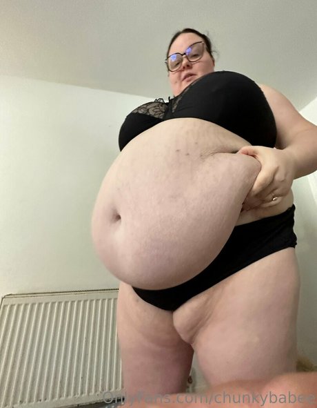 Nacktes geleaktes OnlyFans-Foto von Chunkybabee