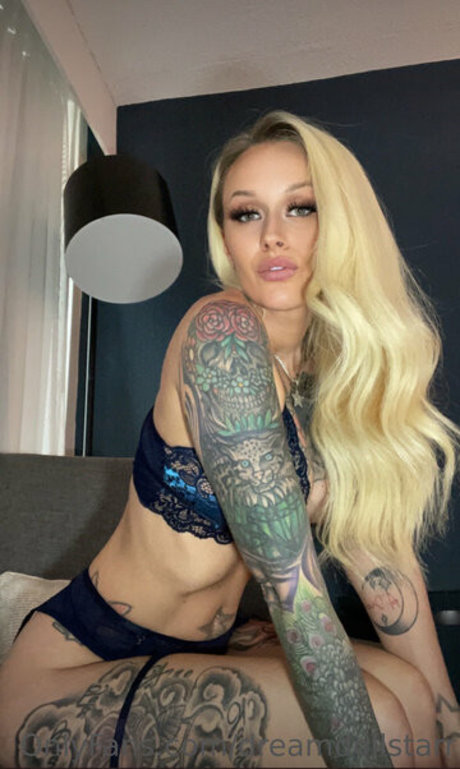 Nacktes geleaktes OnlyFans-Foto von Dreamdollstarr