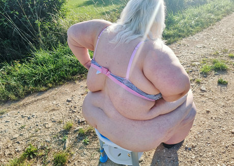 Doughbellygirl