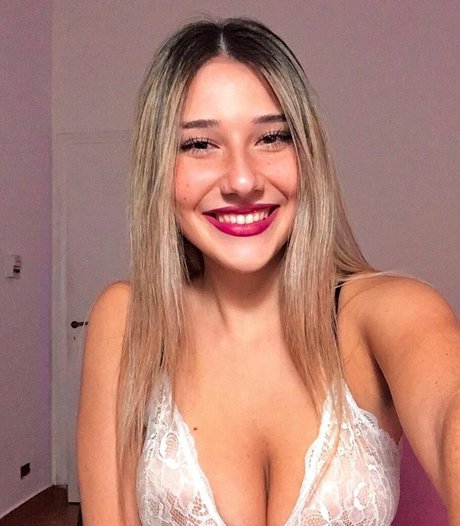 Nacktes geleaktes OnlyFans-Foto von Yami Sanchez
