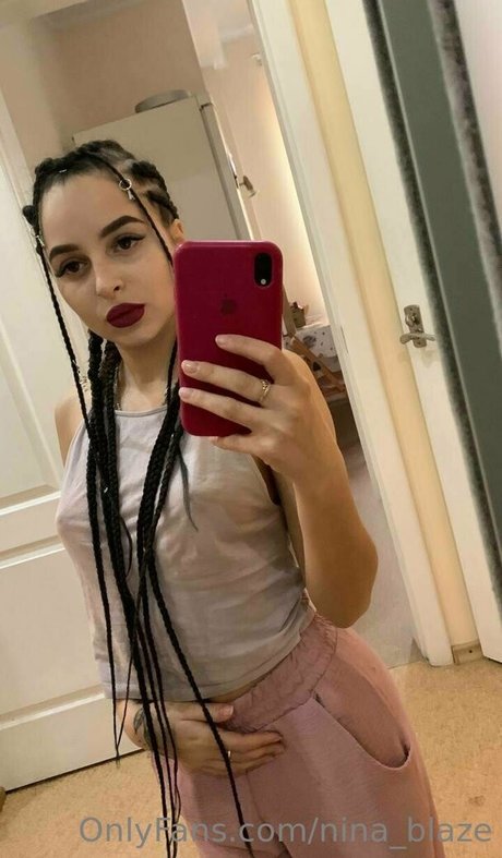 Nacktes geleaktes OnlyFans-Foto von Teenybabydolll