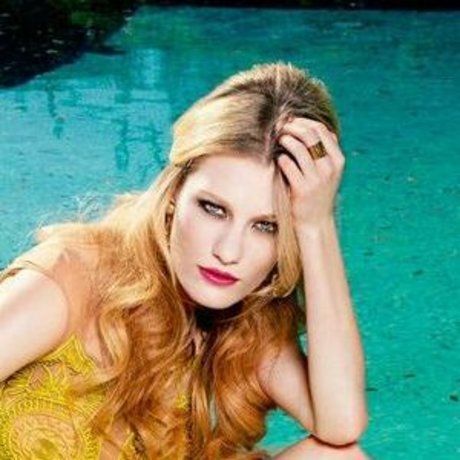 Nacktes geleaktes OnlyFans-Foto von Ashley Hinshaw