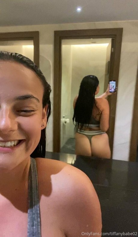 Nacktes geleaktes OnlyFans-Foto von Tiffanybabe02