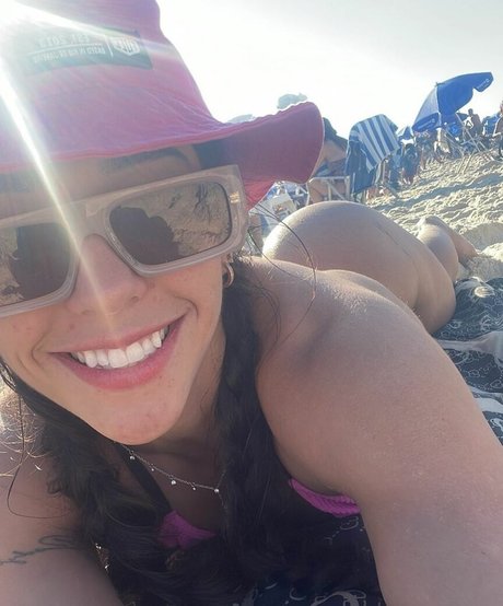 Nacktes geleaktes OnlyFans-Foto von Amira Daher