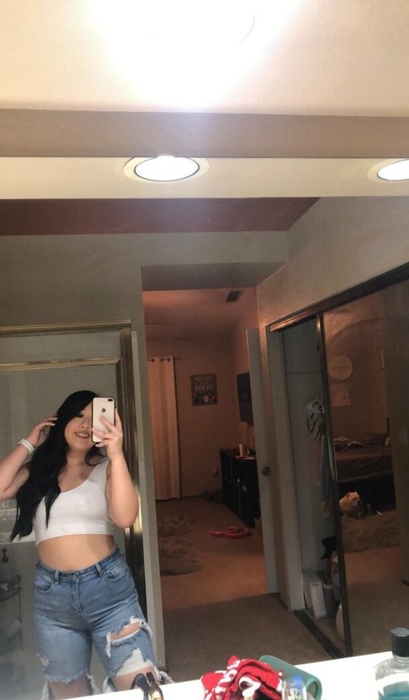 Nacktes geleaktes OnlyFans-Foto von Asianbbygirl18
