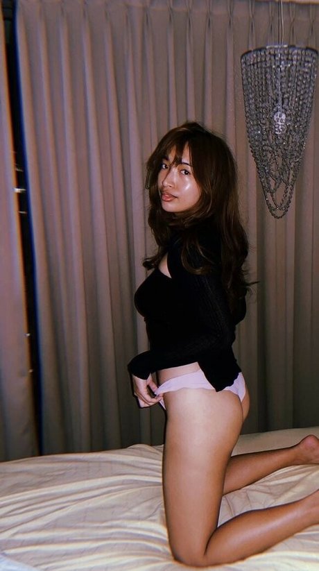 Nacktes geleaktes OnlyFans-Foto von Clareee Asmr
