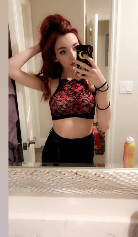 Nacktes geleaktes OnlyFans-Foto von Moonstreuxx