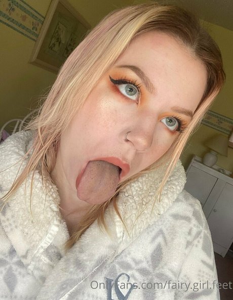 Fairy.girl.feet