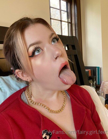 Fairy.girl.feet