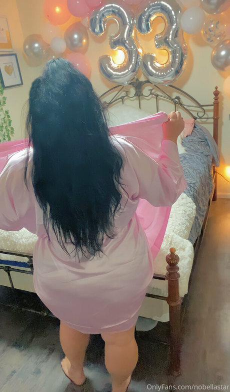 Nacktes geleaktes OnlyFans-Foto von Nobellastar