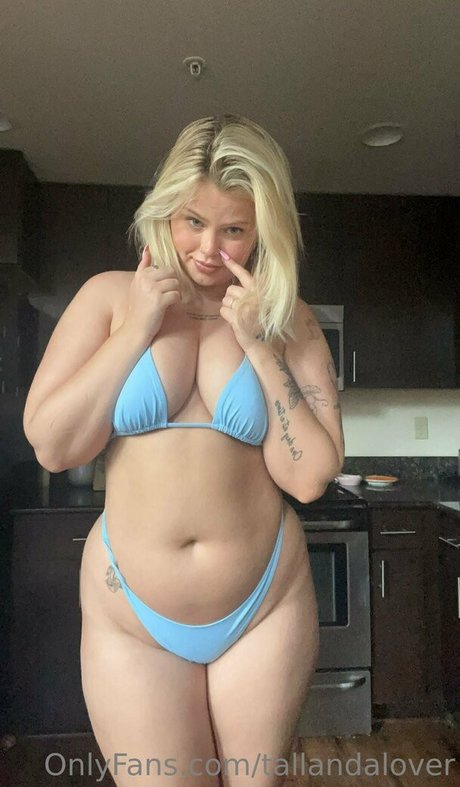 Nacktes geleaktes OnlyFans-Foto von Tallandalover