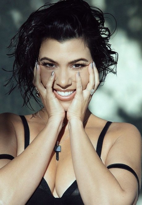 Nacktes geleaktes OnlyFans-Foto von Kourtney Kardashian