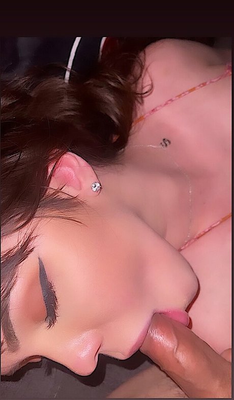 Nacktes geleaktes OnlyFans-Foto von Sabrina Nellie