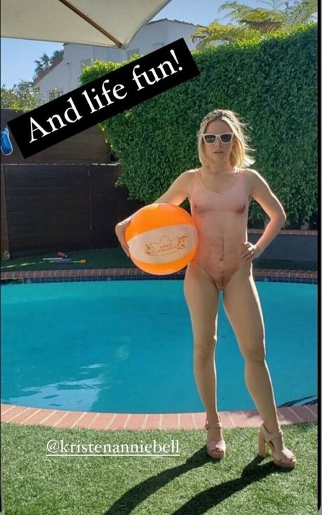 Nacktes geleaktes OnlyFans-Foto von Kristen Bell