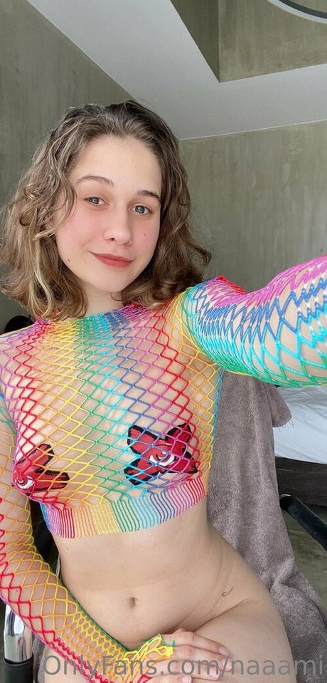 Nacktes geleaktes OnlyFans-Foto von Naaami