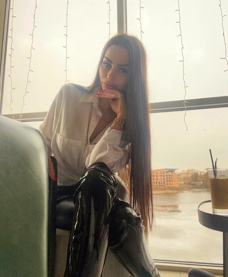 Nacktes geleaktes OnlyFans-Foto von Alexxxaqueen