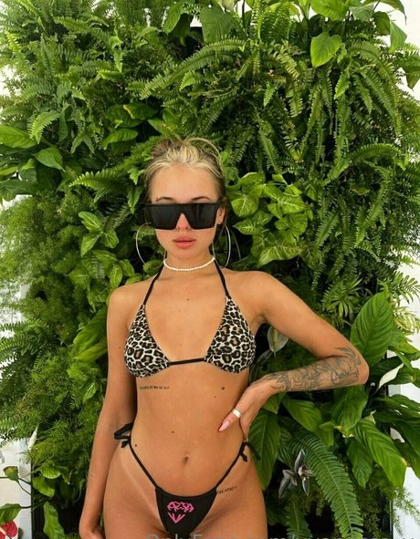 Nacktes geleaktes OnlyFans-Foto von Vvanessav