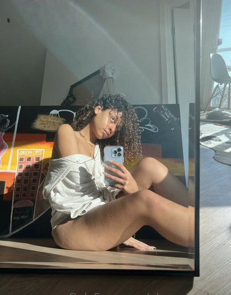 Nacktes geleaktes OnlyFans-Foto von Aliakadir