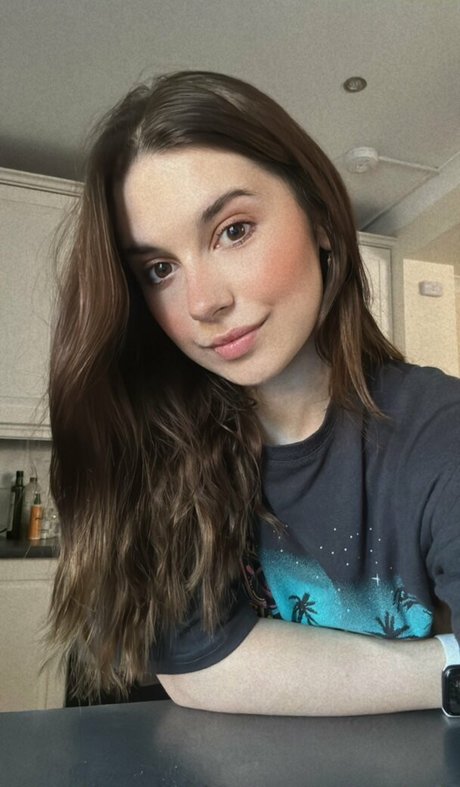 Nacktes geleaktes OnlyFans-Foto von Harrie Silver