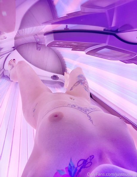 Nacktes geleaktes OnlyFans-Foto von Smellsliketnspiritvip