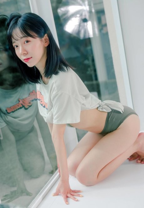 Nacktes geleaktes OnlyFans-Foto von Leeesovely