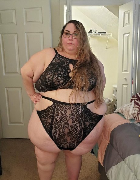 Nacktes geleaktes OnlyFans-Foto von Danissbbw