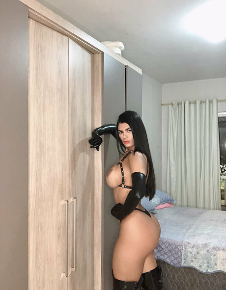 Nacktes geleaktes OnlyFans-Foto von Tslarissakemylli
