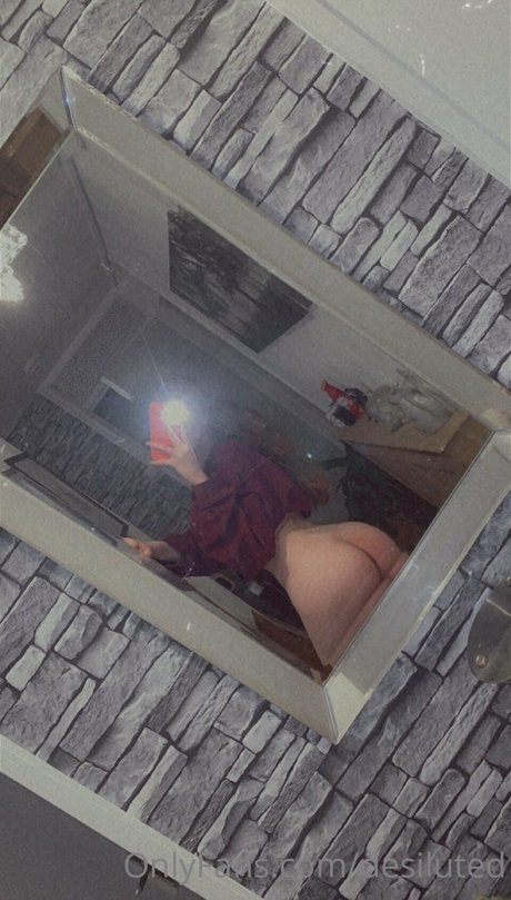 Nacktes geleaktes OnlyFans-Foto von Desiluted