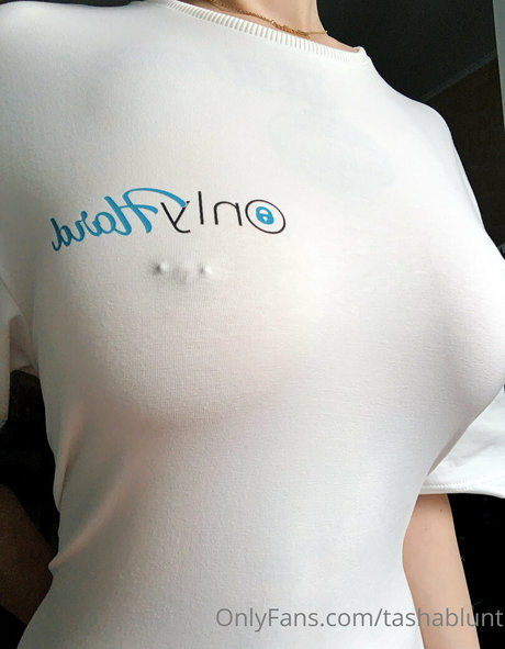Nacktes geleaktes OnlyFans-Foto von Tashablunt