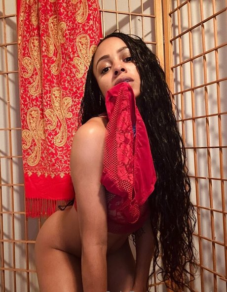 Nacktes geleaktes OnlyFans-Foto von Anya Ivy