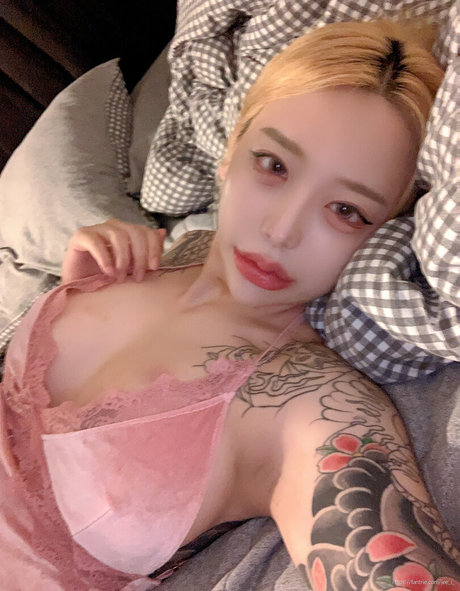 Nacktes geleaktes OnlyFans-Foto von Jeeiqueen
