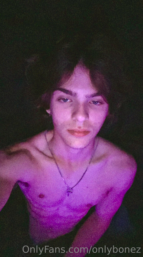 Nacktes geleaktes OnlyFans-Foto von Onlybonez