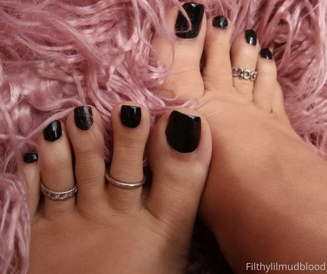 Nacktes geleaktes OnlyFans-Foto von Sweetfeetsyfree