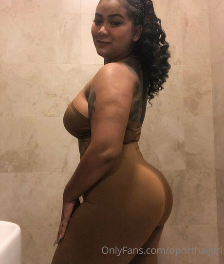 Nacktes geleaktes OnlyFans-Foto von Oporthaigirl