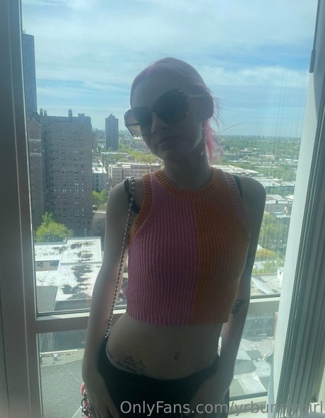 Nacktes geleaktes OnlyFans-Foto von Yrbunnygirl