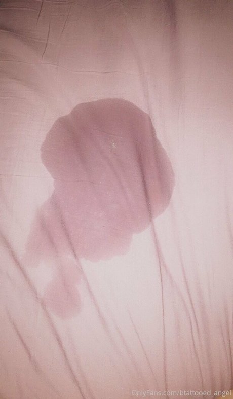 Nacktes geleaktes OnlyFans-Foto von Btattooedangel