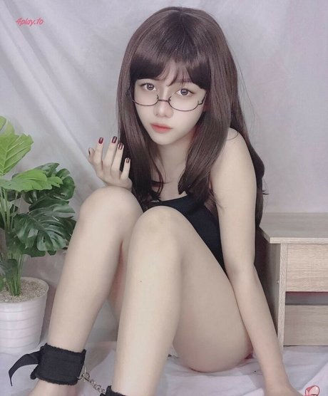 Nacktes geleaktes OnlyFans-Foto von Violet Airis