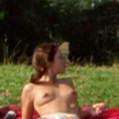 Nacktes geleaktes OnlyFans-Foto von Emily Blunt
