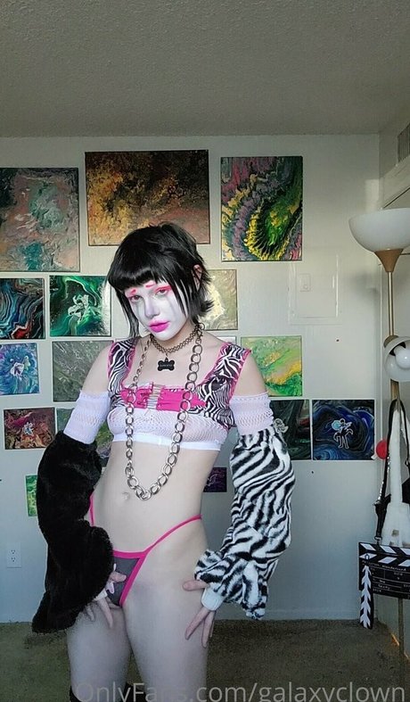 Nacktes geleaktes OnlyFans-Foto von Galaxyclown