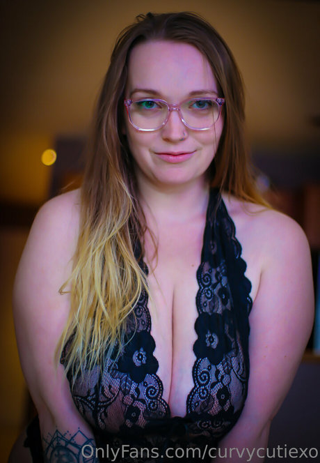 Curvycutiexo