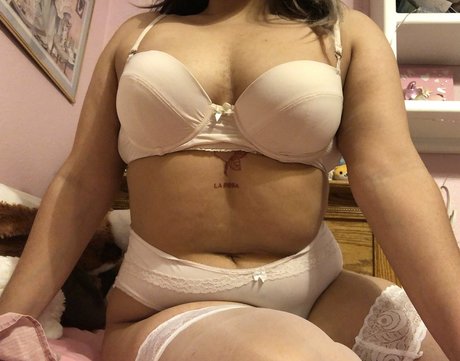 Nacktes geleaktes OnlyFans-Foto von Benadryldreams