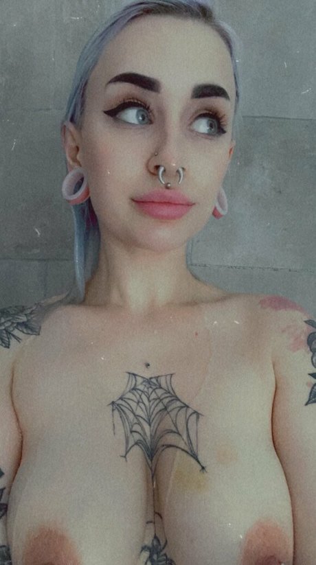 Nacktes geleaktes OnlyFans-Foto von Mehdanni