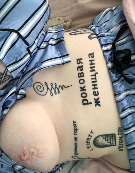 Nacktes geleaktes OnlyFans-Foto von Arianalgrande