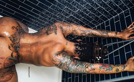 Nacktes geleaktes OnlyFans-Foto von Itsjustrocky
