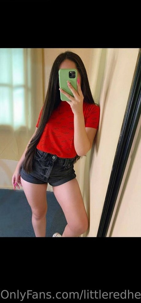 Nacktes geleaktes OnlyFans-Foto von Littleredheadi