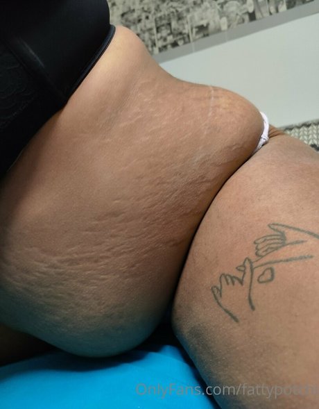 Nacktes geleaktes OnlyFans-Foto von Fattypotchi