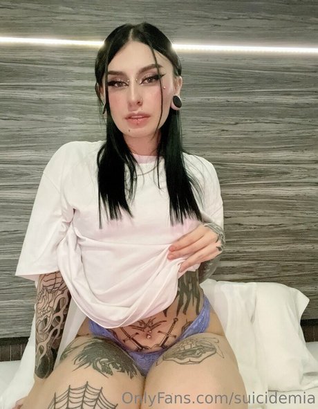 Nacktes geleaktes OnlyFans-Foto von Badkittymia