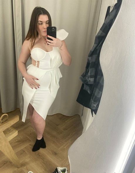 Nacktes geleaktes OnlyFans-Foto von Leabonita