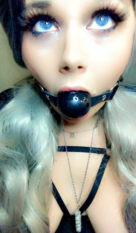 Nacktes geleaktes OnlyFans-Foto von Moonmomma369