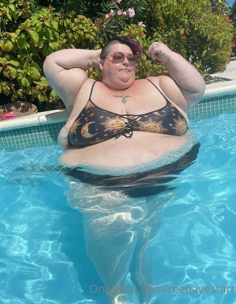 Nacktes geleaktes OnlyFans-Foto von Reenayestarr